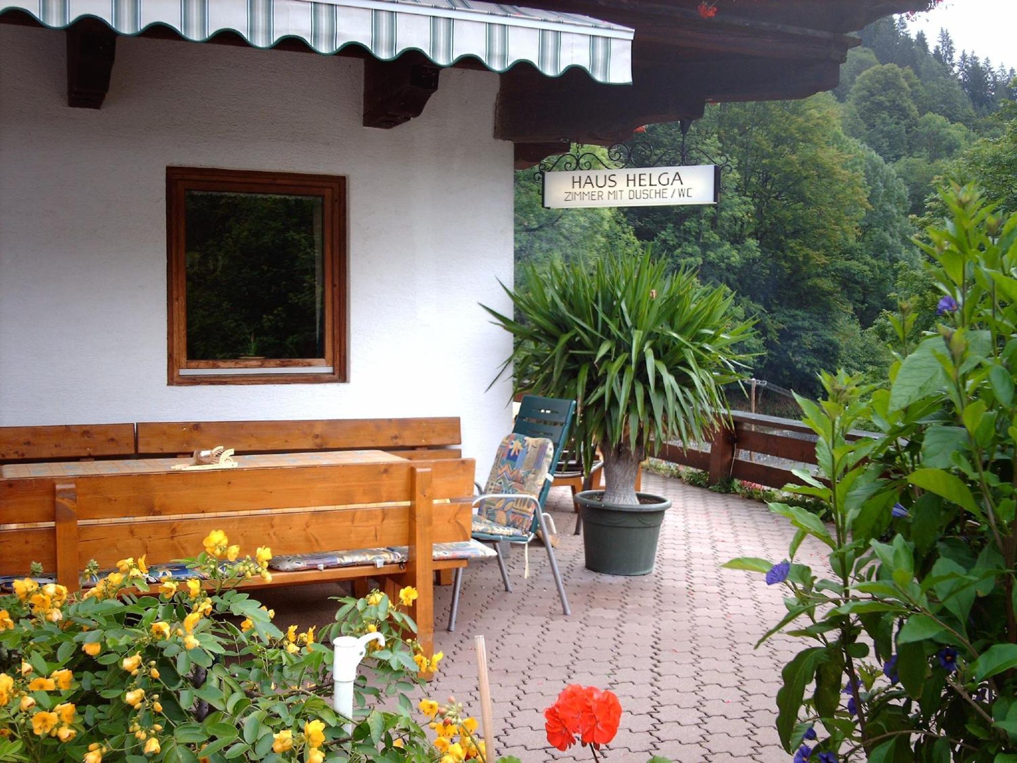 Haus Helga Hotel Ункен Екстериор снимка