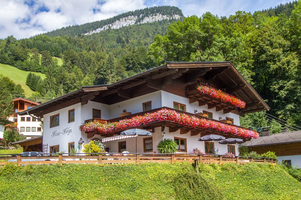 Haus Helga Hotel Ункен Екстериор снимка