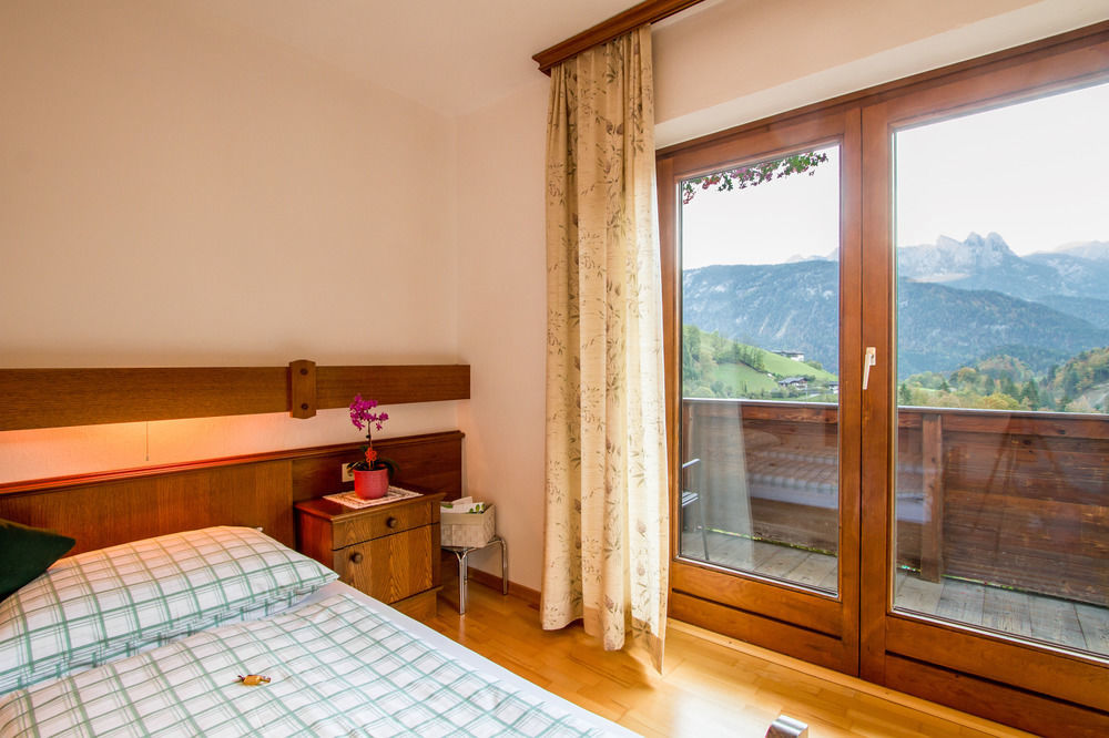 Haus Helga Hotel Ункен Екстериор снимка