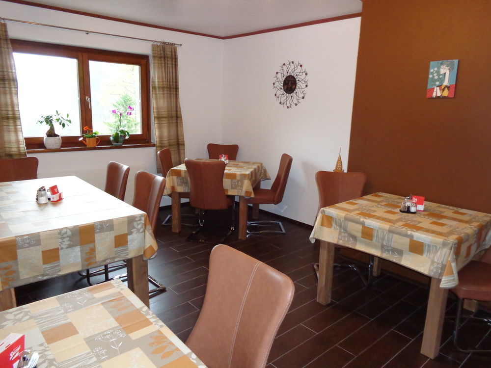 Haus Helga Hotel Ункен Екстериор снимка