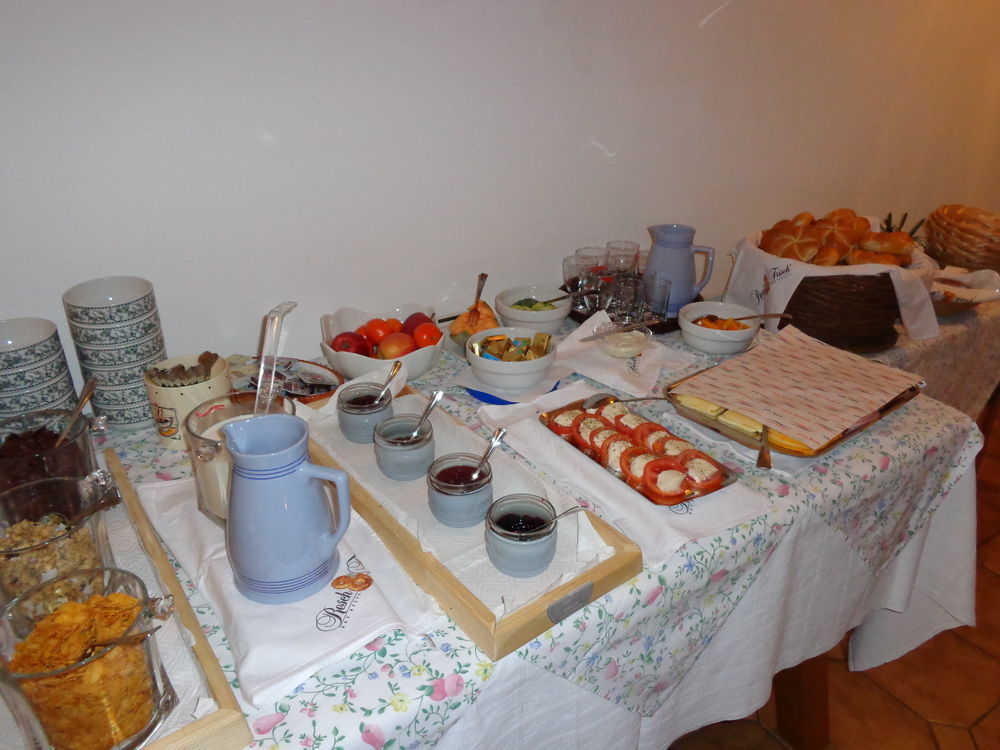 Haus Helga Hotel Ункен Екстериор снимка