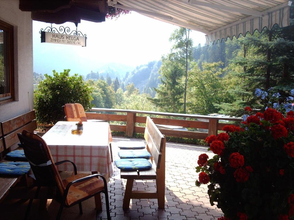Haus Helga Hotel Ункен Екстериор снимка