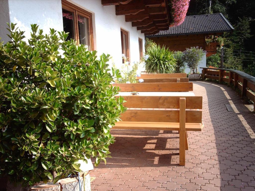 Haus Helga Hotel Ункен Екстериор снимка