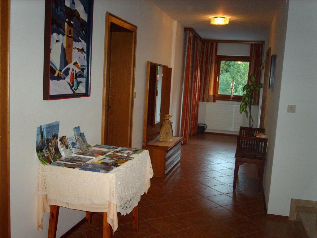 Haus Helga Hotel Ункен Екстериор снимка